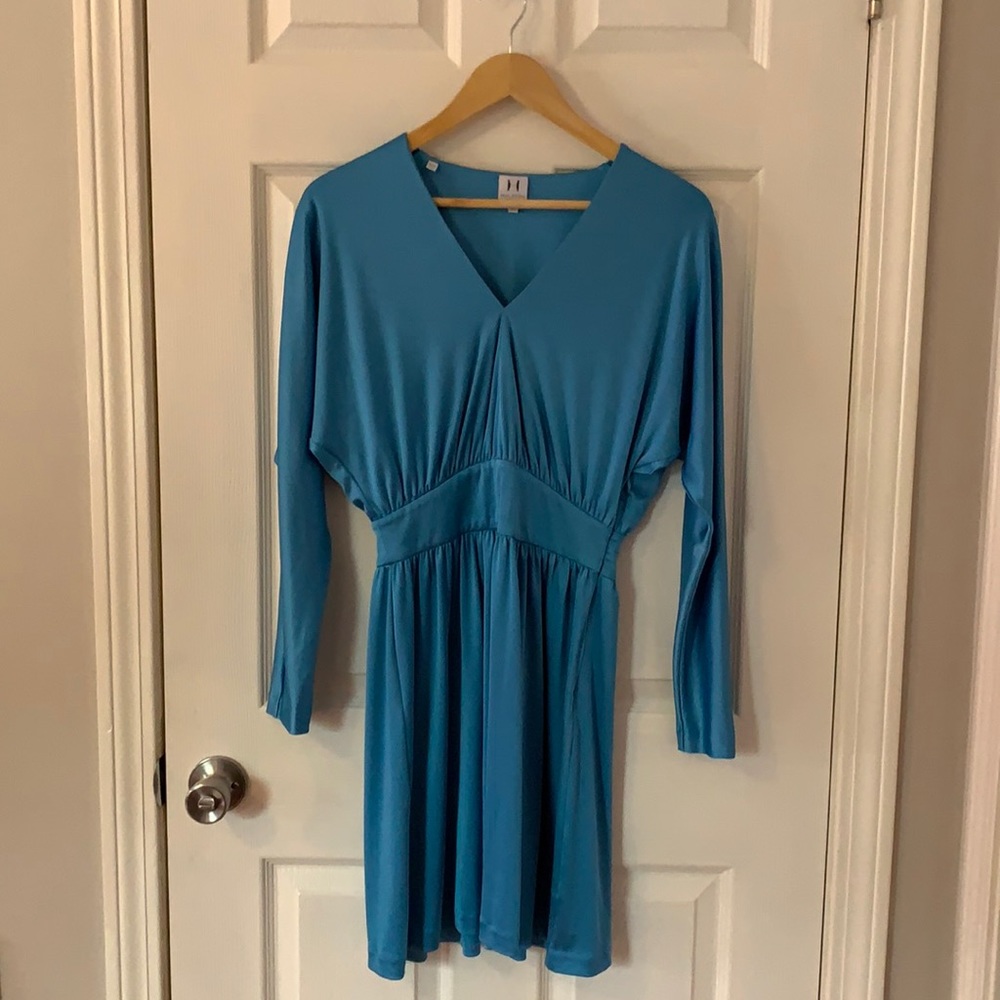 Halston heritage jersey deep v dress - size 0